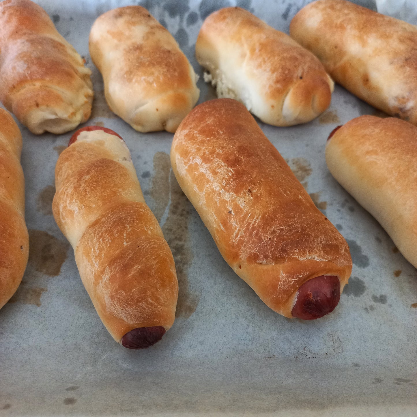 Buns with sausage (9)