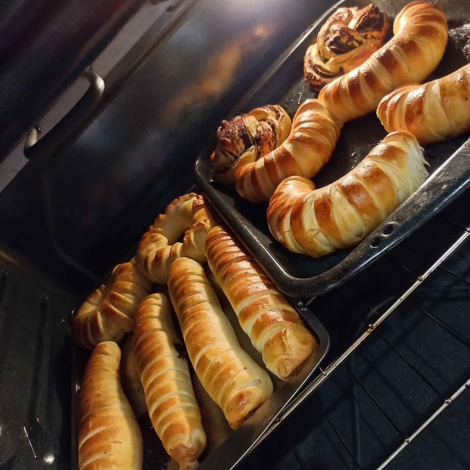 Sweet buns for dessert